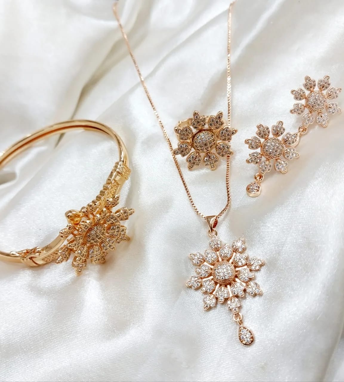 China gold plated combo set